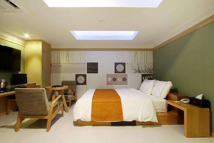 Suwon Orsay Business Hotel Quarto foto
